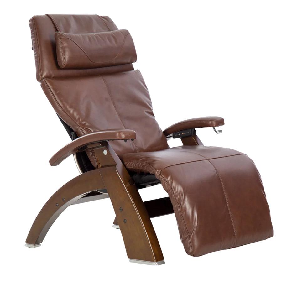 Human Touch Perfect Chair PC-420 Classic Manual Plus in walnut / oak premium leather padset